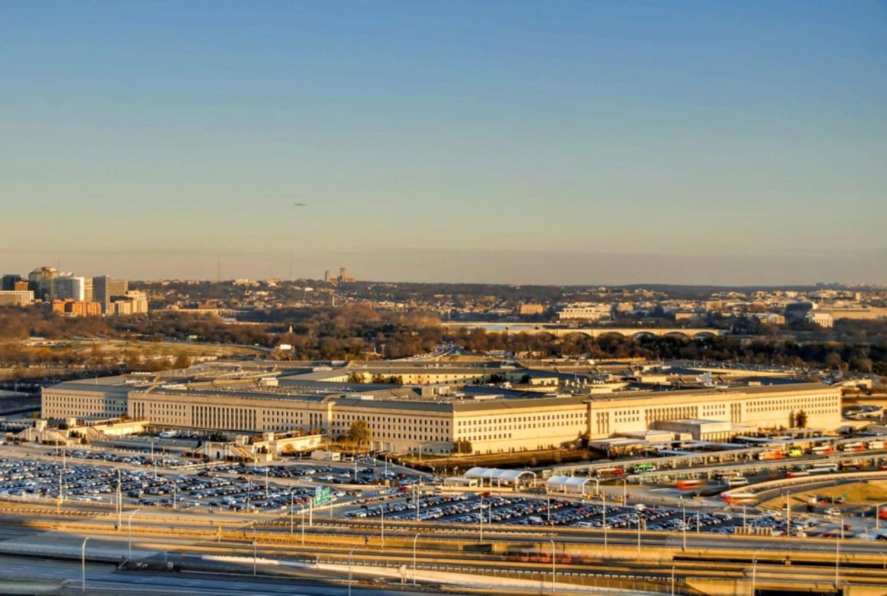 Global Luxury Suites Near Pentagon City Arlington Esterno foto